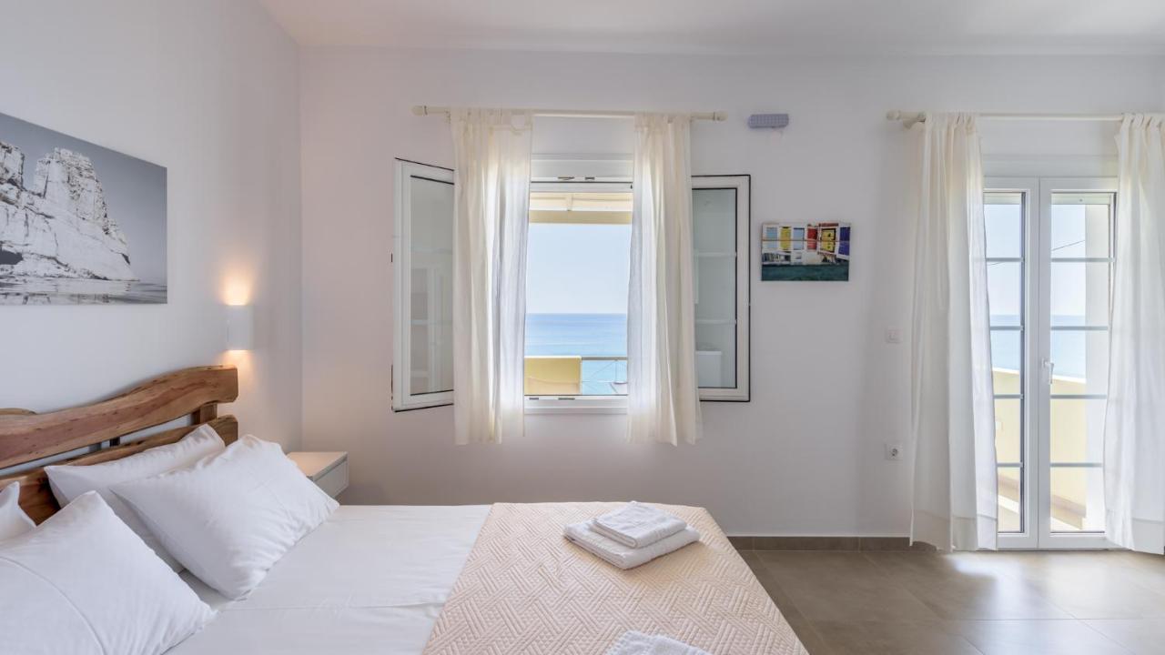 Giourgas Studios & Apartments Provatas Esterno foto
